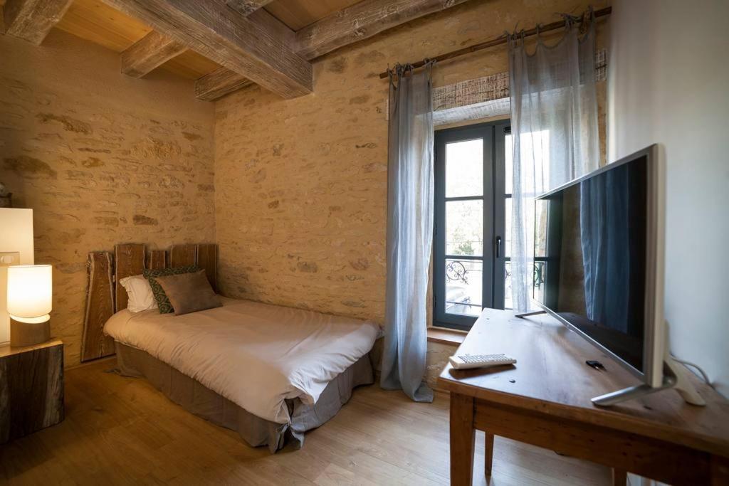 Le Clos Des Songes Saint-Leon-sur-Vezere Exterior foto